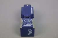 Telemecanique Induktiversensor XS8C4A1PCG13 905823 Unused OVP